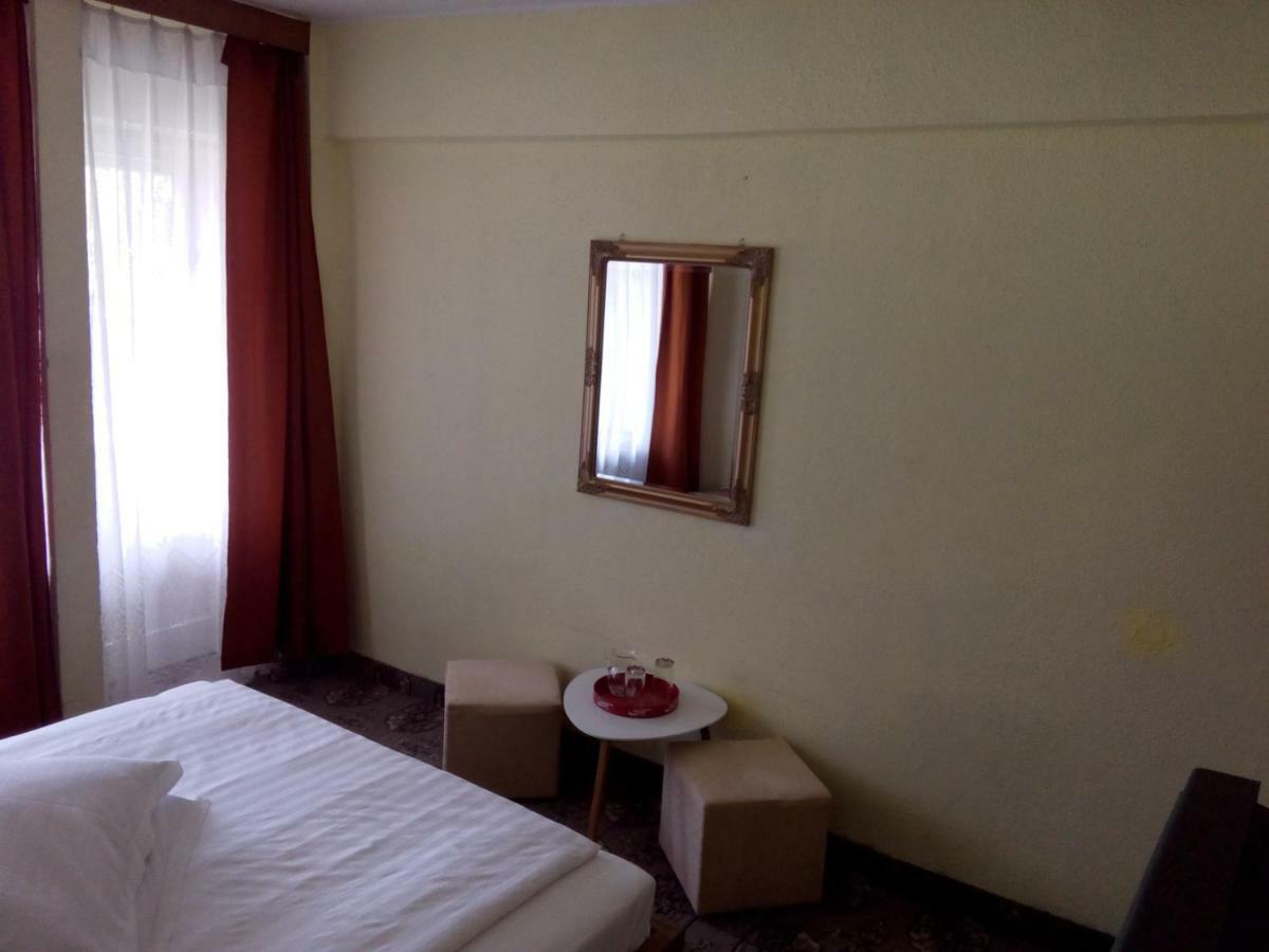 Hotel Lotru 2*